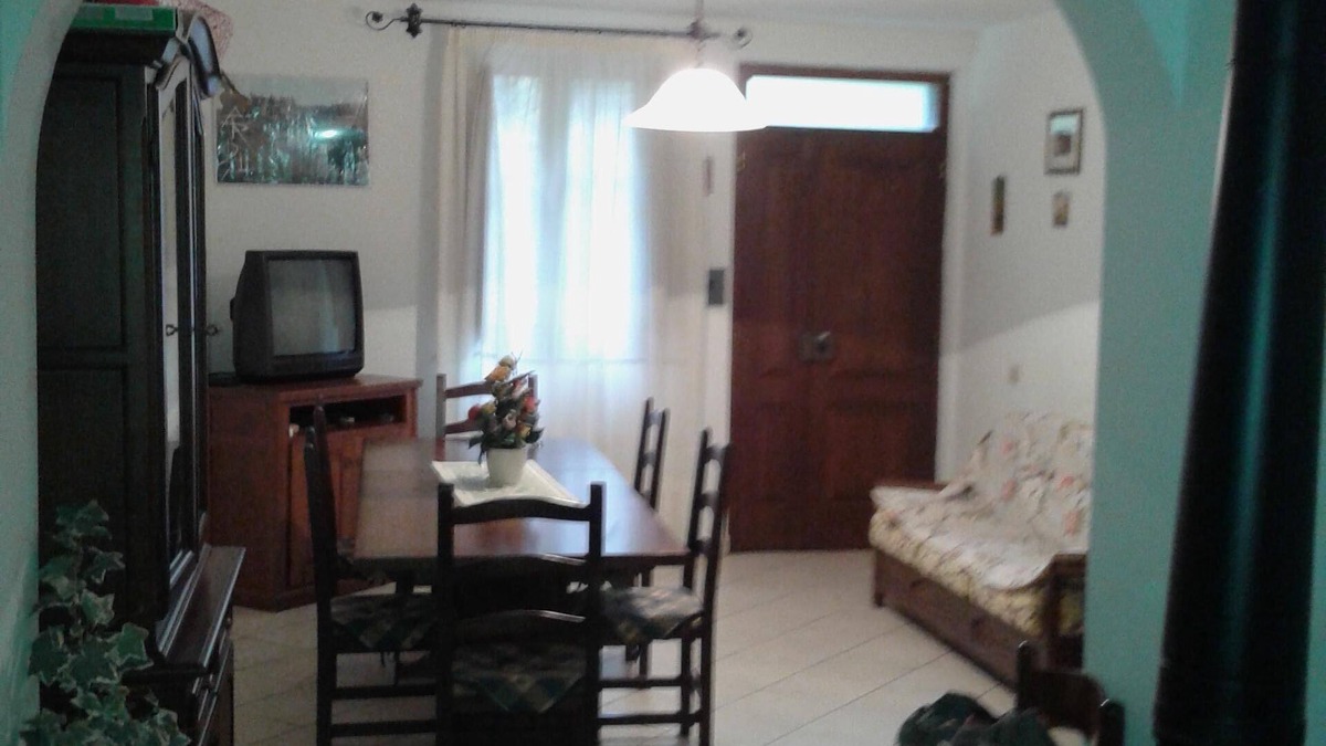 San Leonardo de Siete Fuentes House | House opposite the church San Leonardo