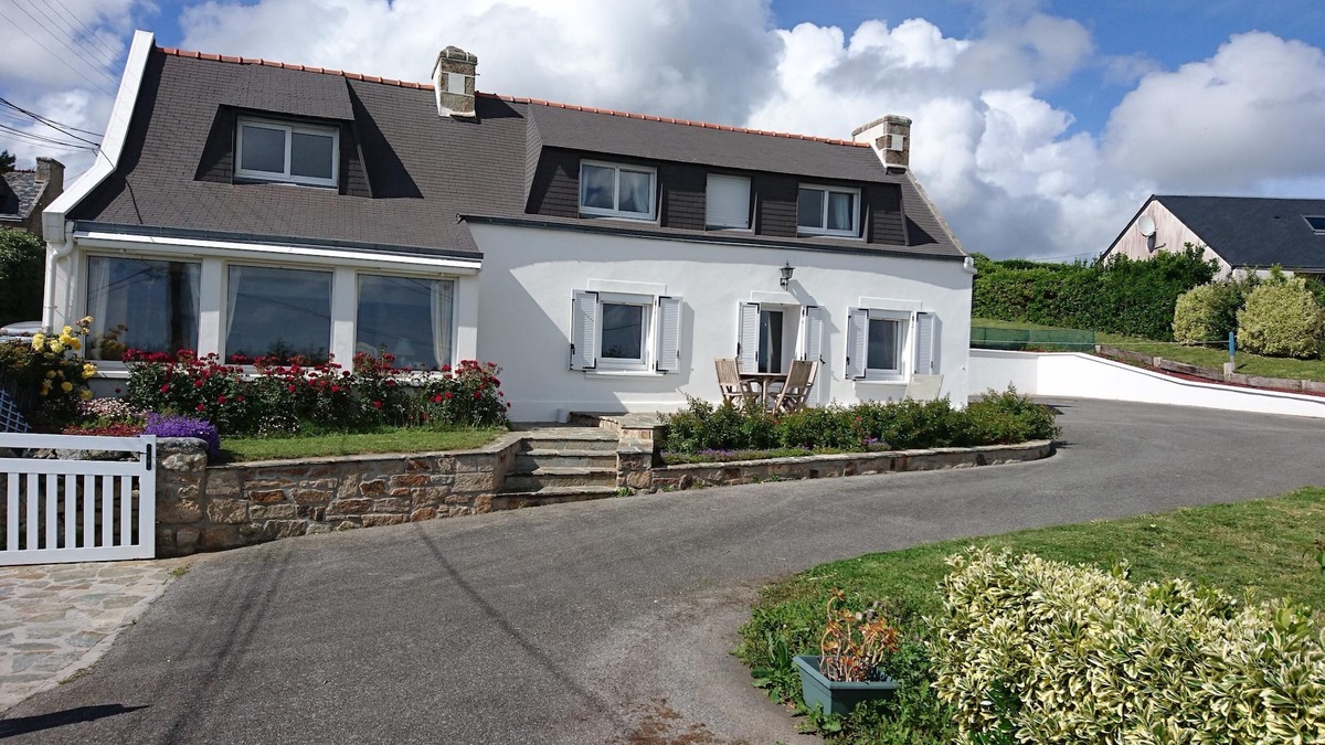 Plouhinec House | House overlooking the ocean and the beaches