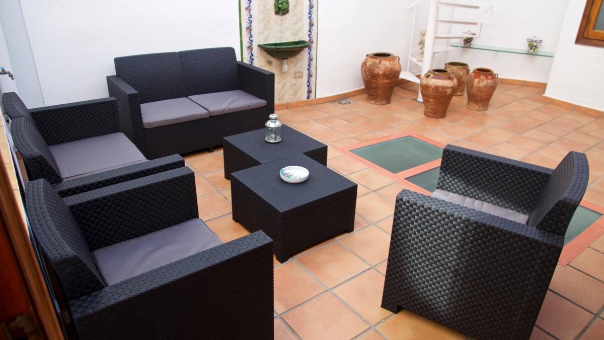 San Sadurni Apartment | House Painter. 110m2 apartment in the center of Sant Sadurní d Anoia