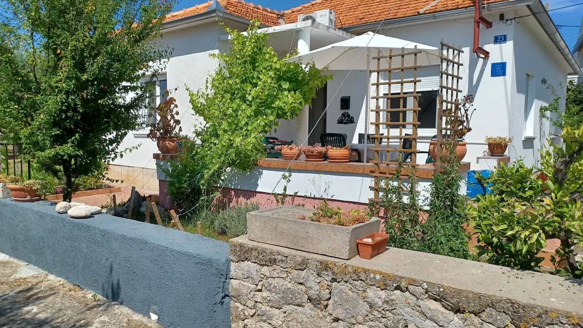 Batalaza House | House Paisley Dream (114771-K1) - Ugljan