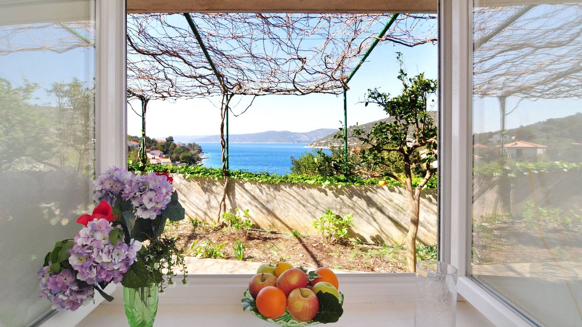 Veliki Drvenik House | House Paronda 50 meters from crystal clean sea, family and Eco friendly house