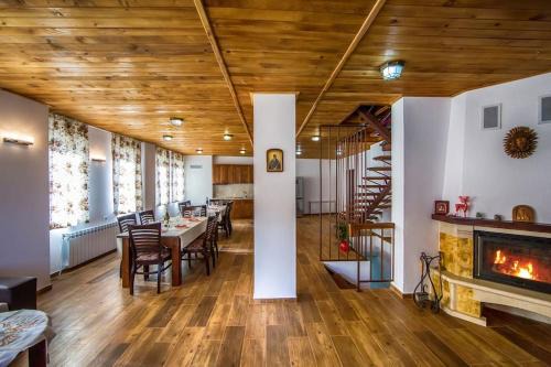 Hadjidimovo House | House Perla
