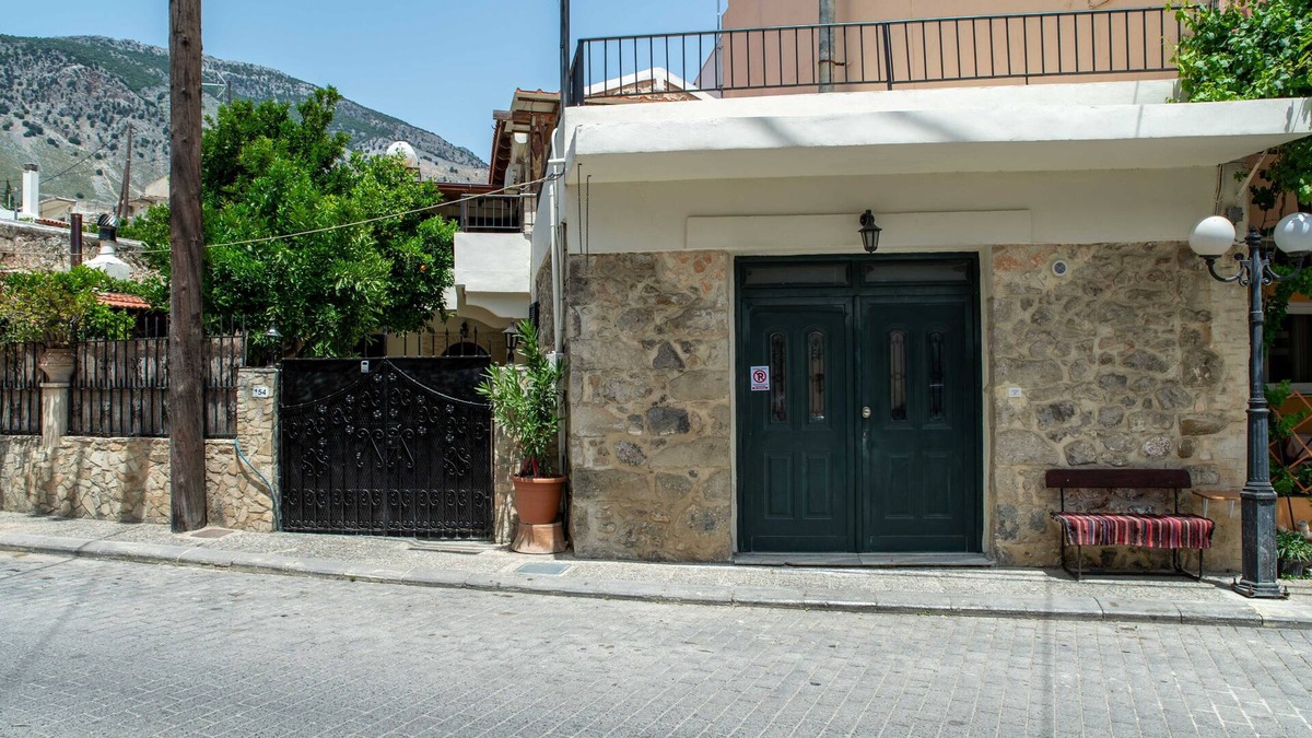 Zaros House | House Rachati