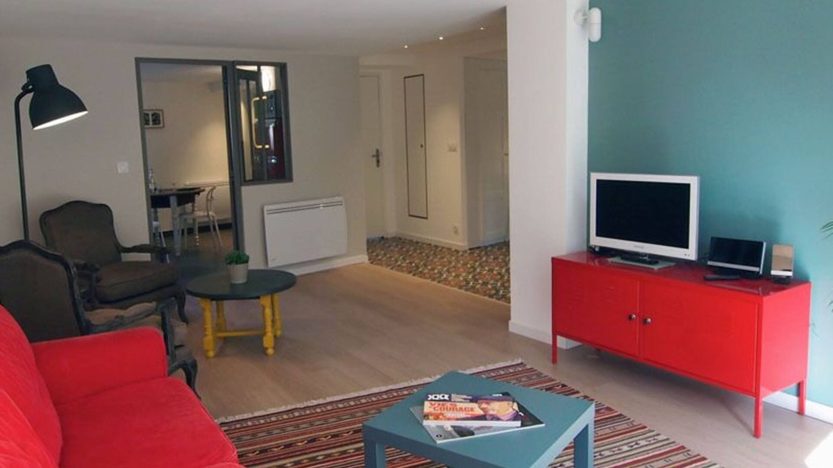 Minimes - Barriere de Paris Apartment | House rue de Négreneys - 64m2, garden access, Minimes - canal du midi.