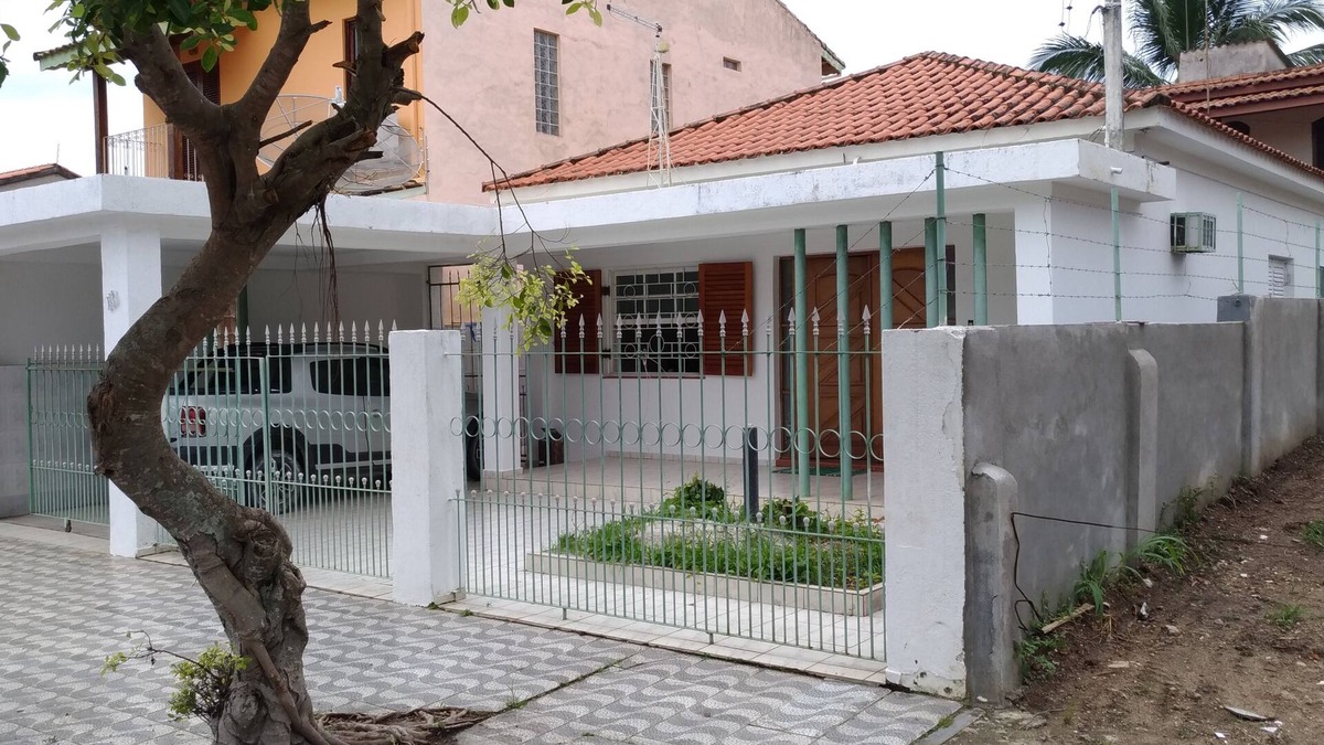 Praia do Porto Grande House | House Season Finals Week and Holiday