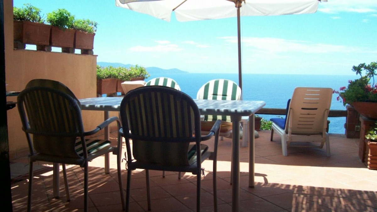 Cala Piccola House | House seaview terrace, pool, solarium, priv beach inclusive ideal for 4 all incl