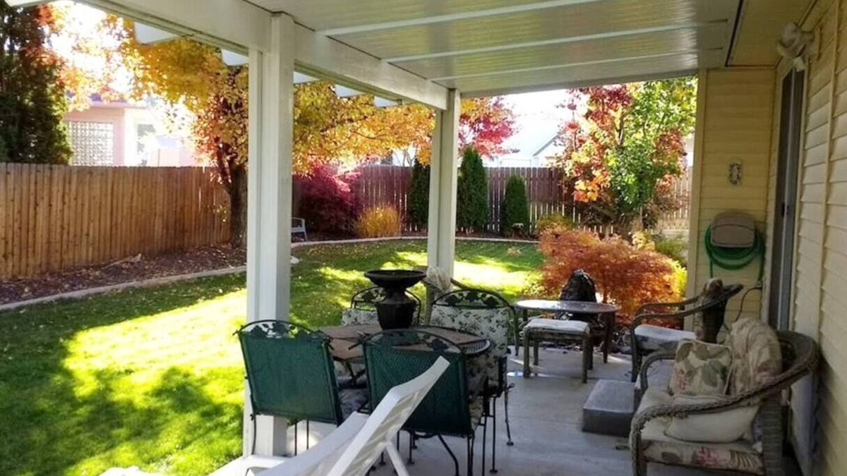 Meridian House | House Share with private bedroom, bathroom and garage