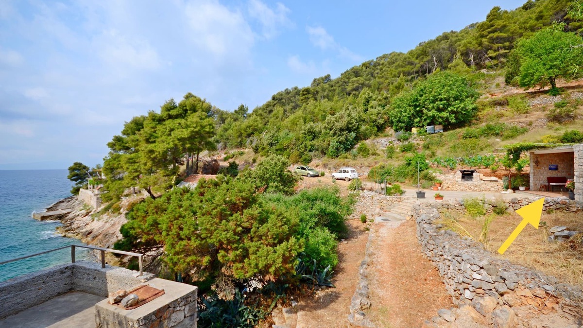 Gdinj House | House Slavka (30542-K1) - Gdinj - island Hvar