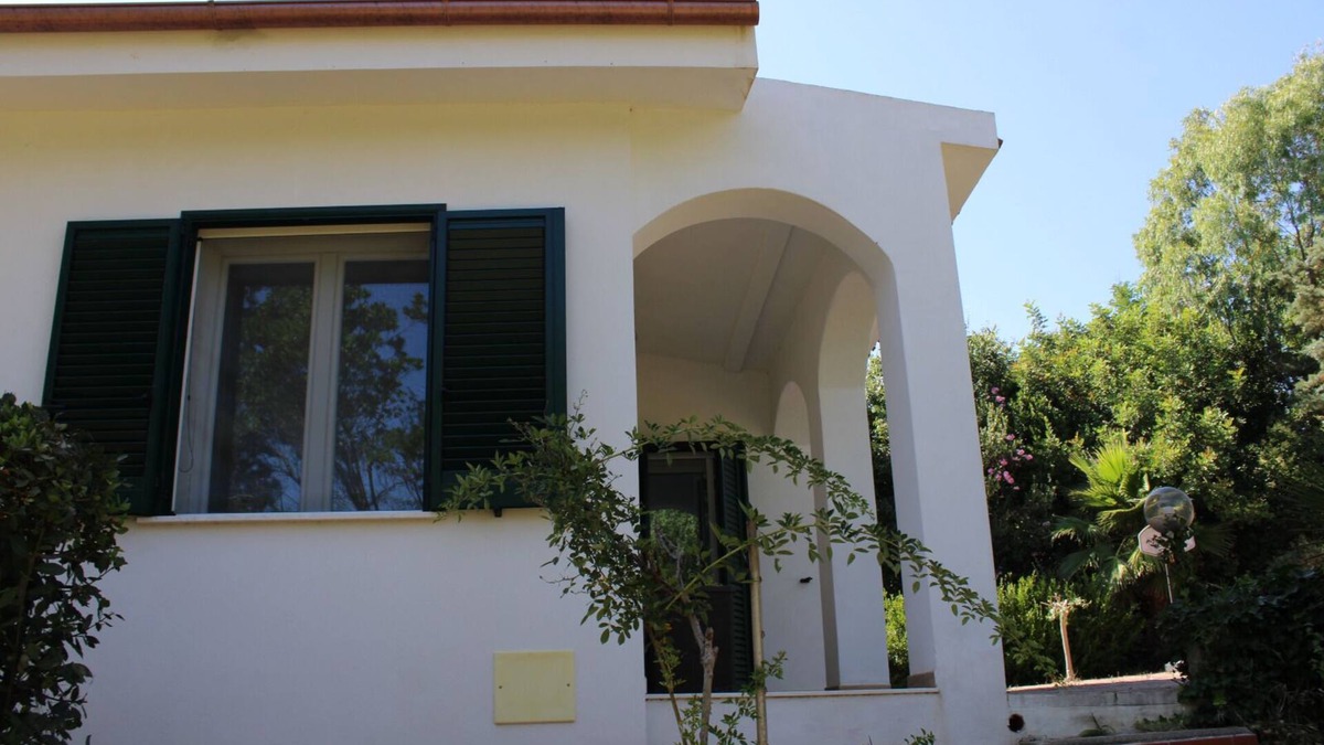 Sassari House | House surrounded by greenery just a few minutes drive from the most beautiful beaches of Alghero