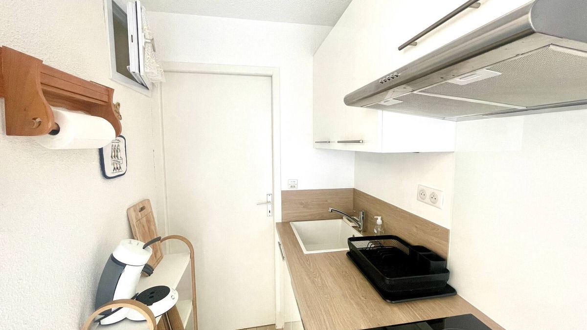 Chateau-d'Olonne House | House T2: Courtyard, Parking, 600m to the sea, Quiet area