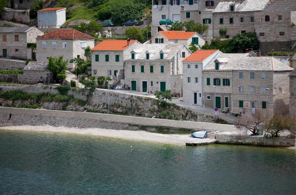 Pucisca House | House Tea, for 5, Sea View, 5m away from the Sea