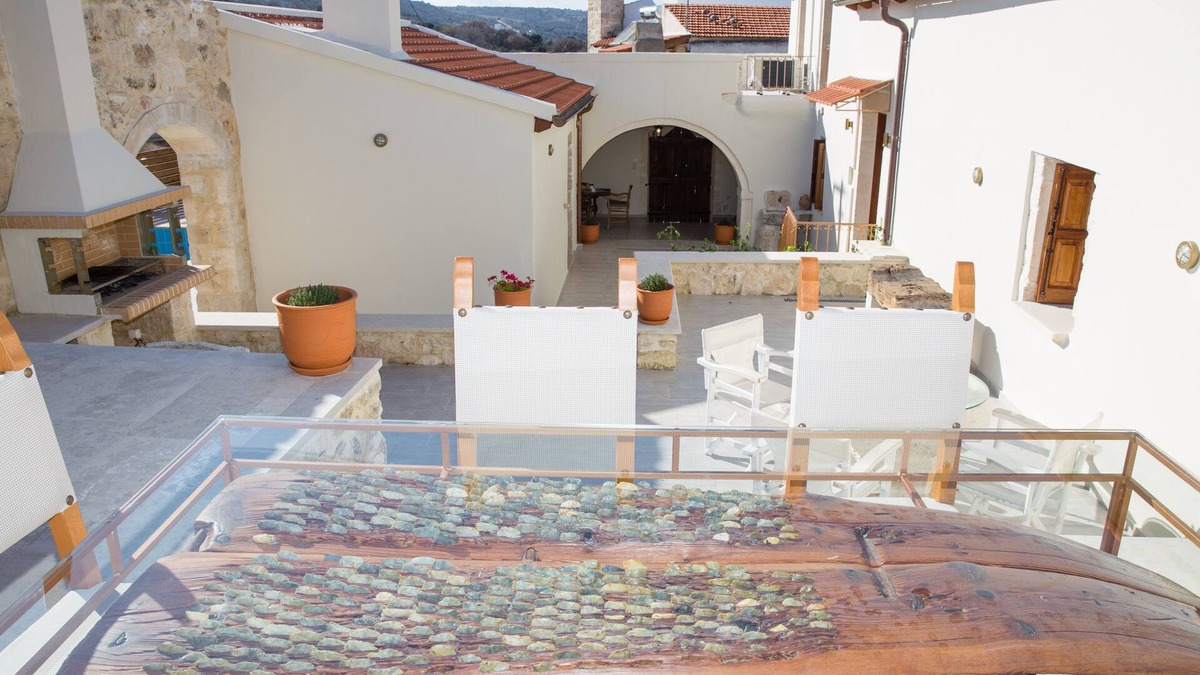 Atsipópoulon House | House Three Bedrooms with Pool