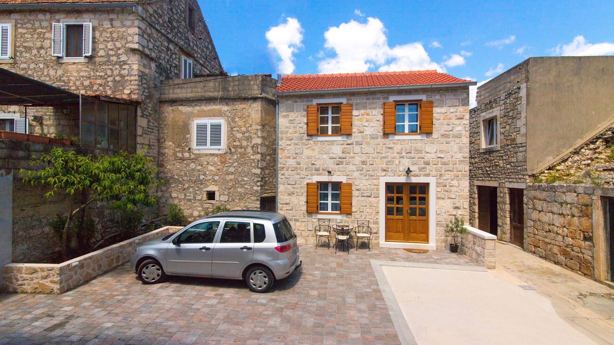 Vrboska House | House Tia (11861-K1) - Vrboska - island Hvar