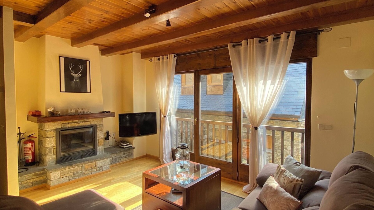 Bagergue House | House townhouse in Bagergue, tourist apartment in Bagergue, ski in baqueira