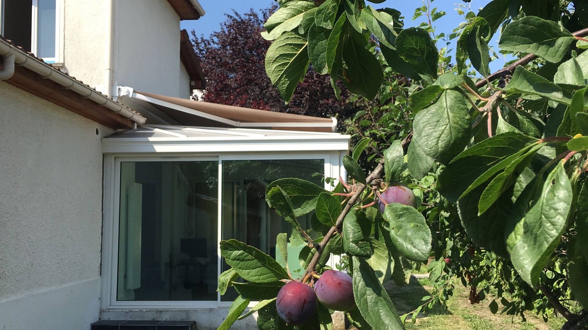 Sartrouville House | House veranda garden