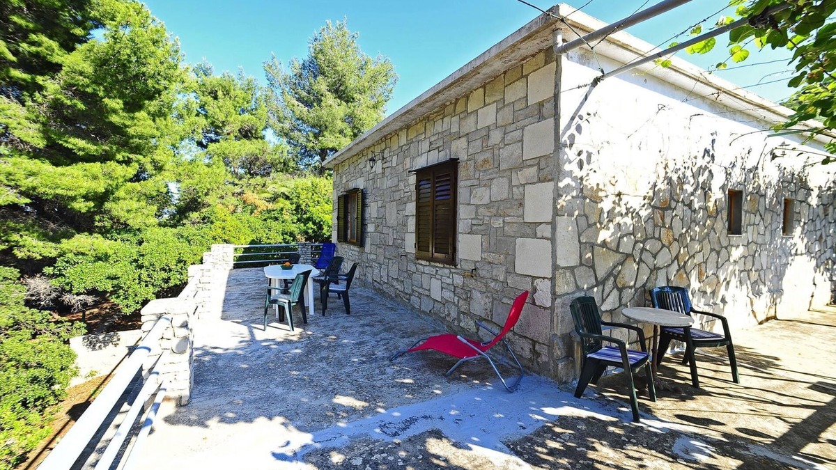 Necujam House | House Villa Marijeta (104021-K1) - Stomorska - island Solta