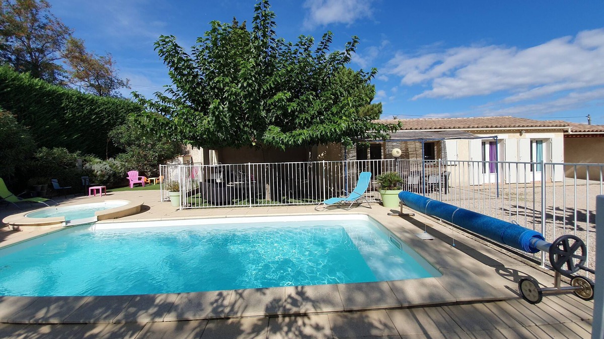 Pont-Saint-Esprit House | house/villa - 3 rooms - 6 persons