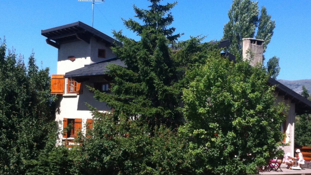 Egat Ski Chalet | house /villa - Egat