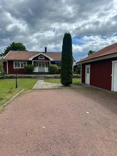 Blomstermala Villa | House Villa in the countryside Kalmar County Småland