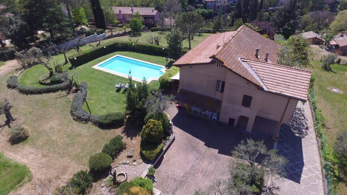 Gallicano nel Lazio Villa | House/Villa - Gallicano nel Lazio