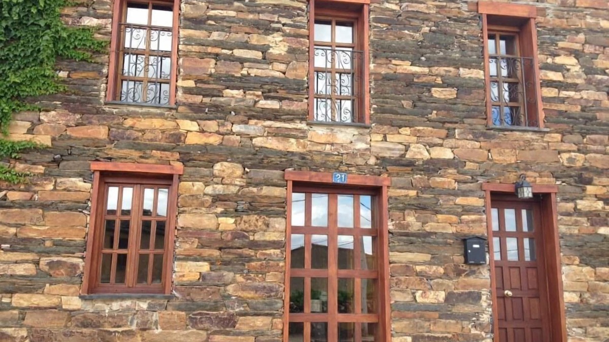 Muga de Alba House | House/Villa - Muga de Alba