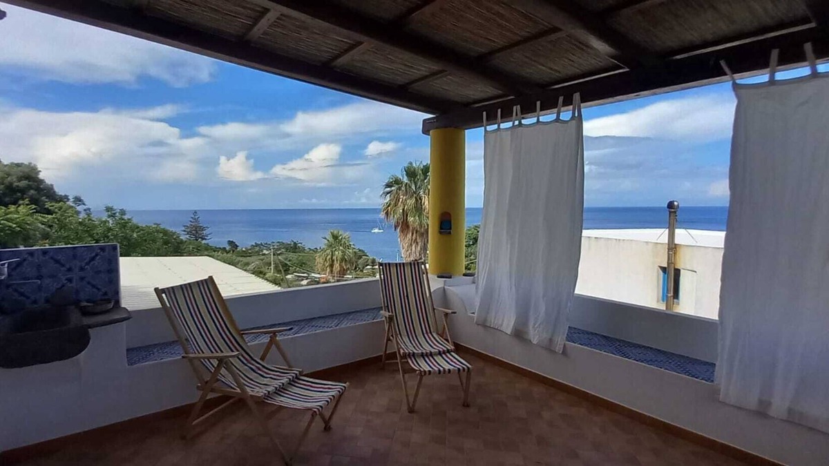 Santa Marina Salina House | House / Villa - Salina