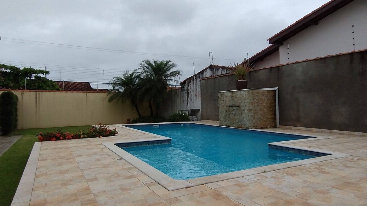 Jardim Marcia House | House with a great pool 5 minutes from the beach!