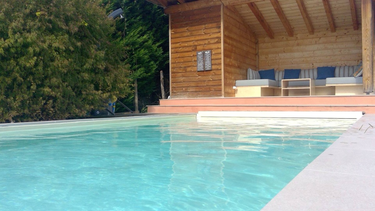 Saint-Pee-sur-Nivelle House | House with swimming pool in the center of the village