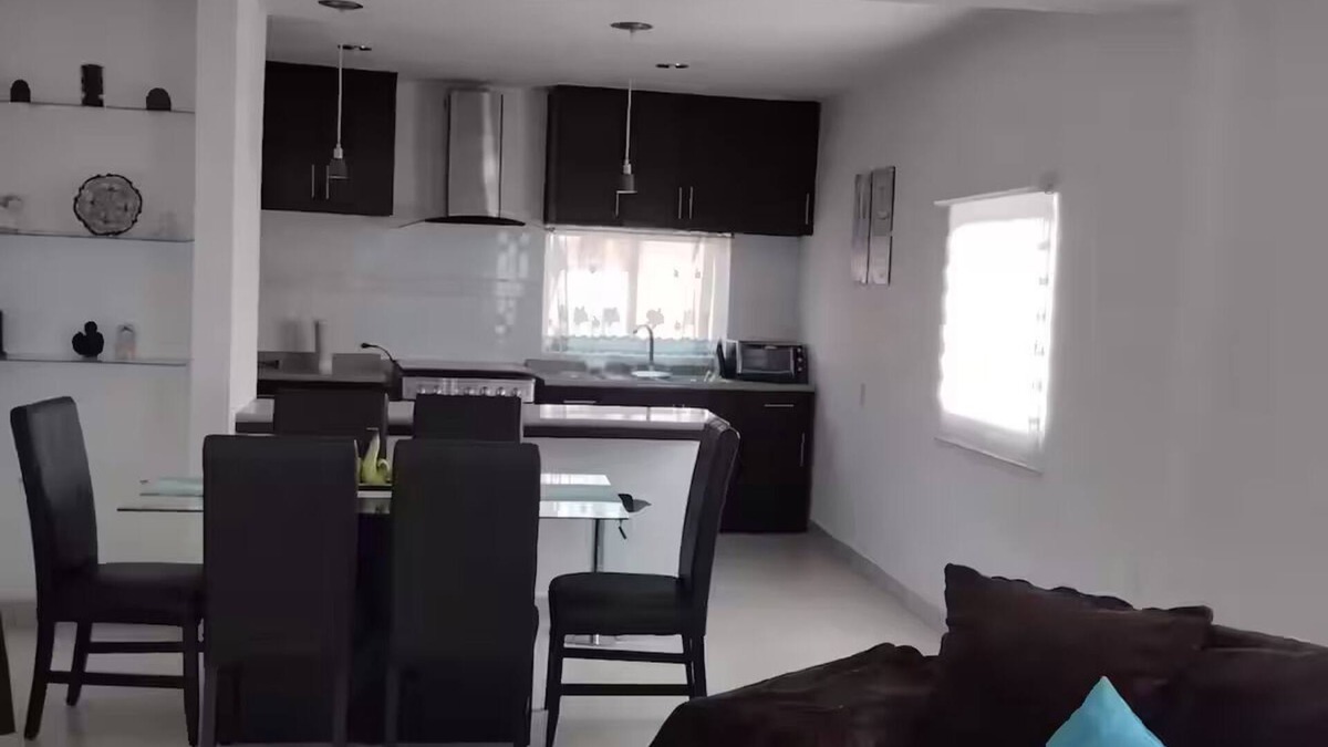 Apizaco House | House with garage at 15 min from Xicohtencatl Ind.