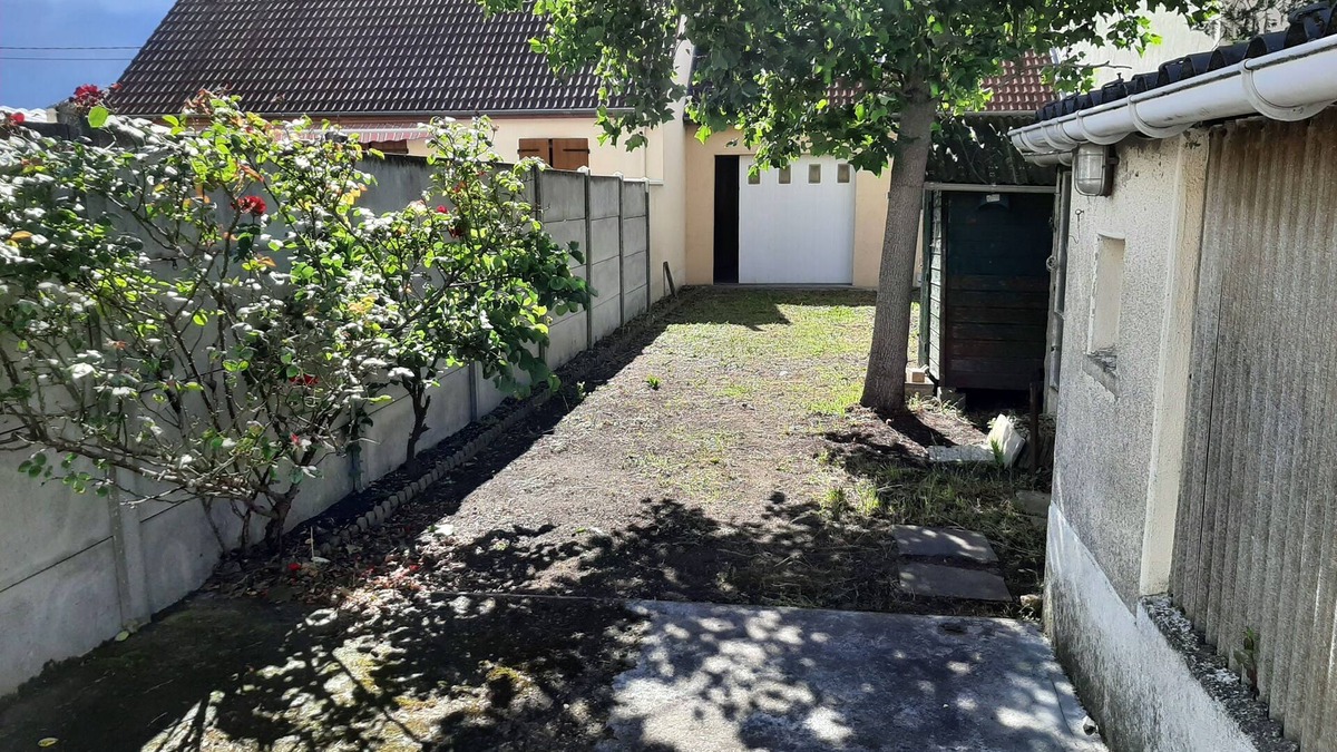 Pin - Vert Galant House | House with 1 bedroom, 1 veranda and a garage near the circuit of 24 hours