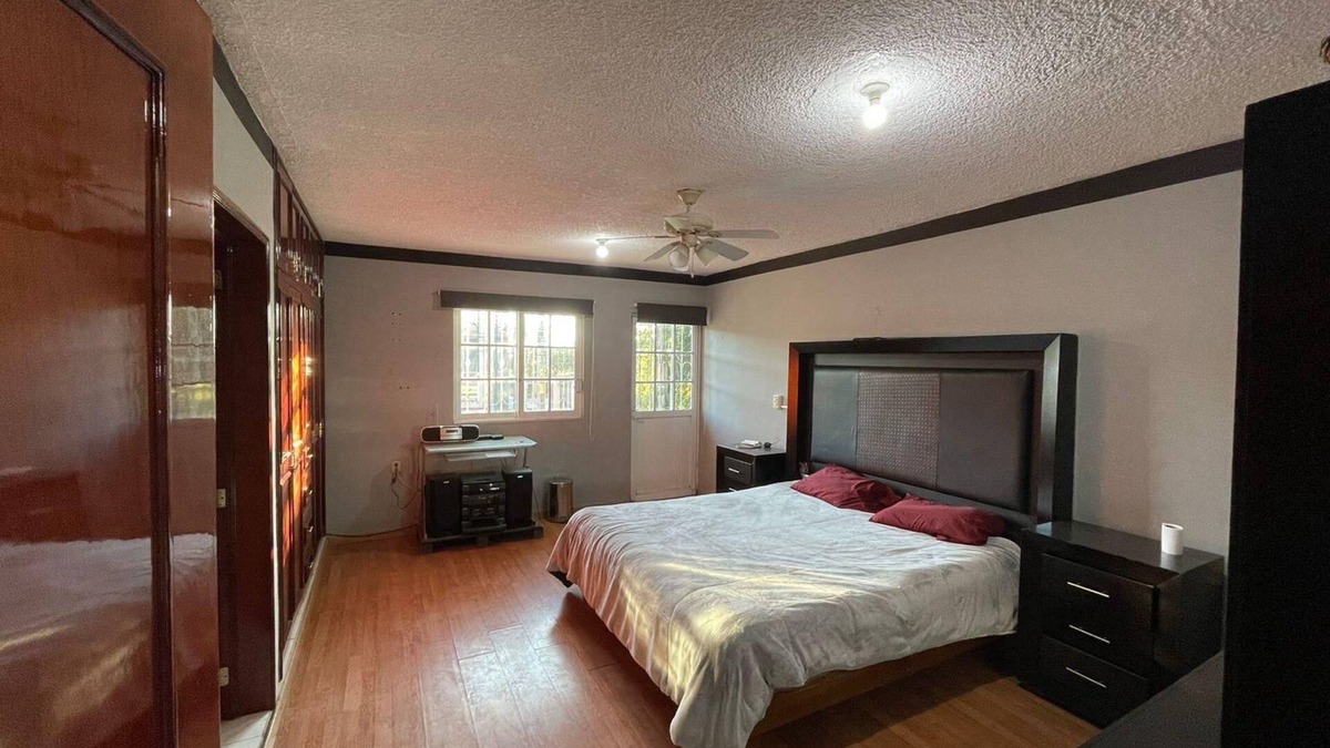 Uruapan House | House with 4 bedrooms for 8 people, with terrace
