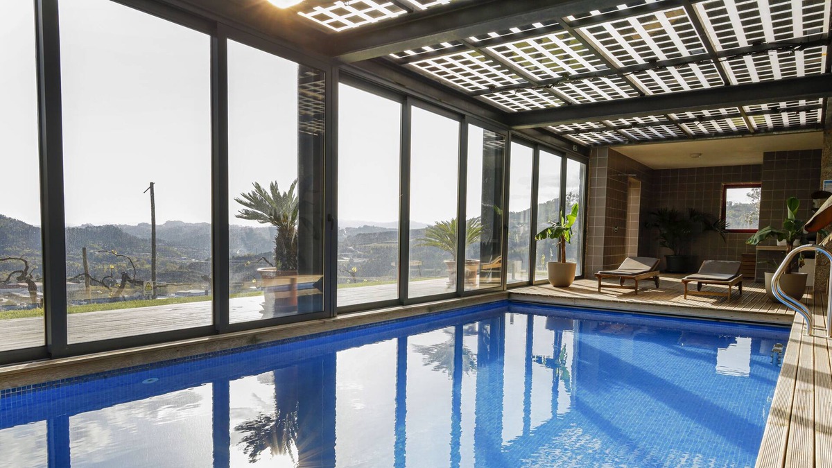 Amarante House | House with 4 suites and Private Indoor Pool