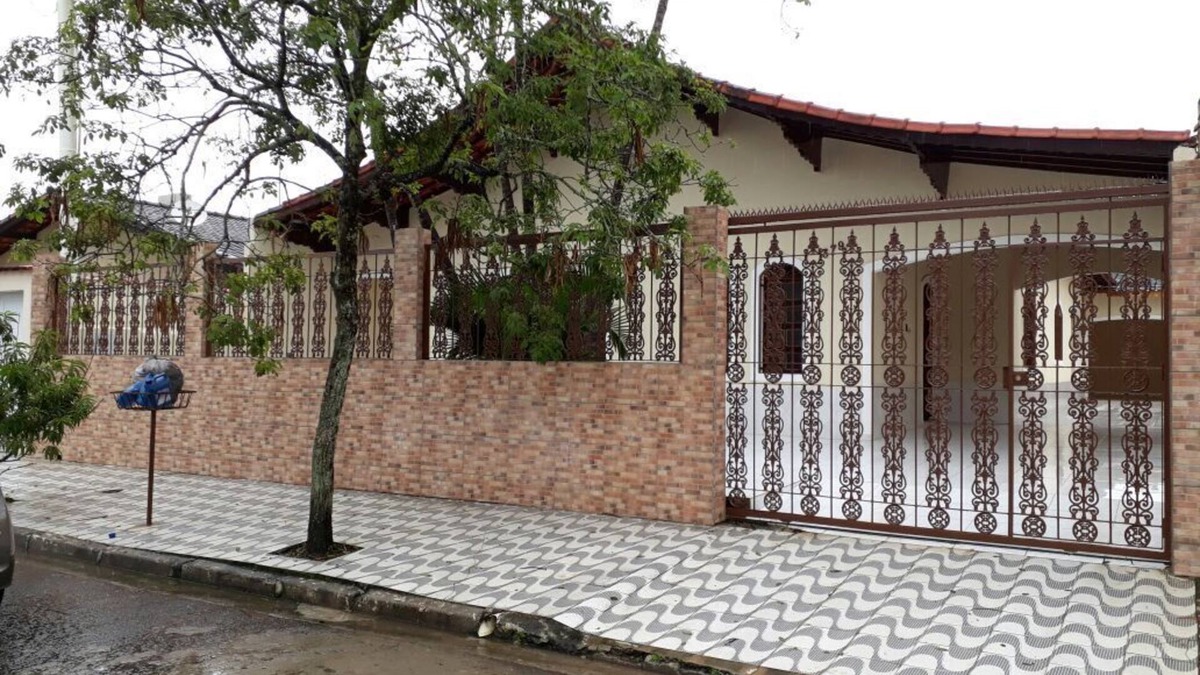 Florida House | House with 5 bedrooms Accommodates family with children, and up to 6 cars.
