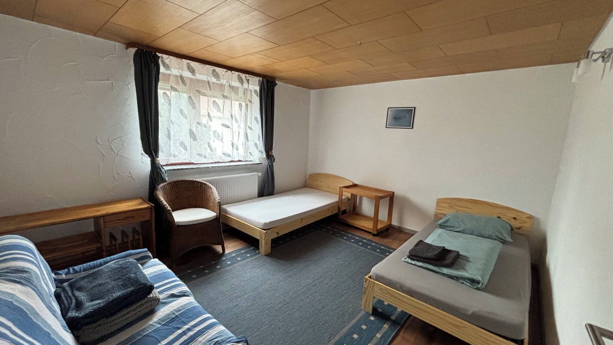 Amstetten House | House with 7 bedrooms, 6 as single or double rooms, 1 single room, 2 kitchens, 2 dining rooms