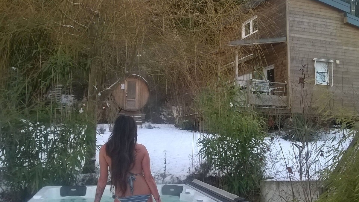 Muhlbach-sur-Bruche Ski Chalet | house with beautiful pool jacuzzi sauna benefits