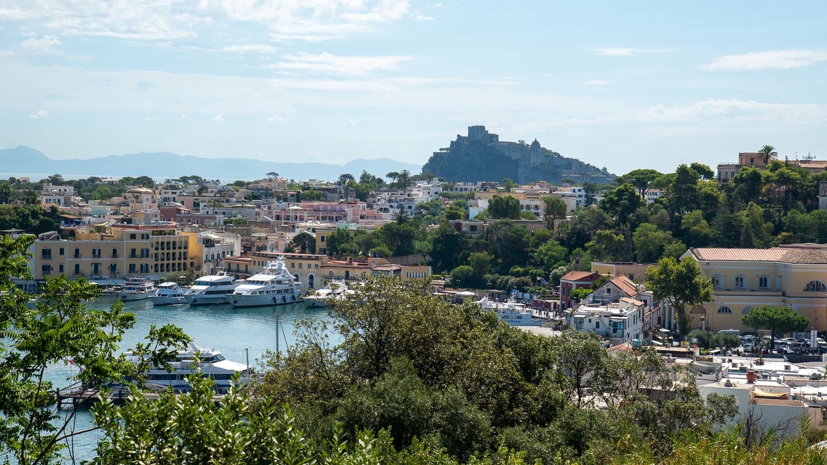 Ischia Porto Apartment | House with exclusive view of the port of Ischia