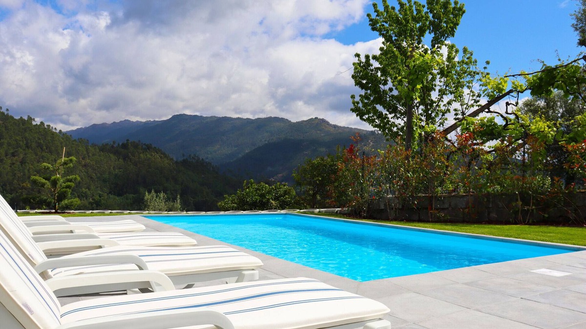Rio Caldo Ski Chalet | House with fantastic views of the Serra do Gerês