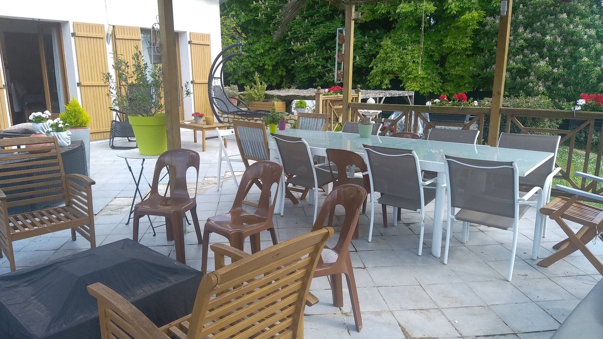 Briarres-sur-Essonne House | House, with terrace, swimming pool