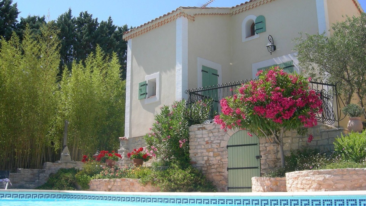 Carnoux-en-Provence House | House with swimming pool creeks of Cassis