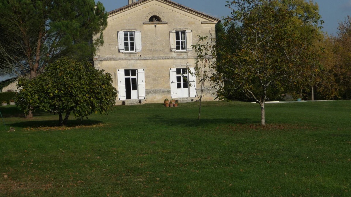 Gardegan-et-Tourtirac House | House with character, Gardegan-et-Tourtirac