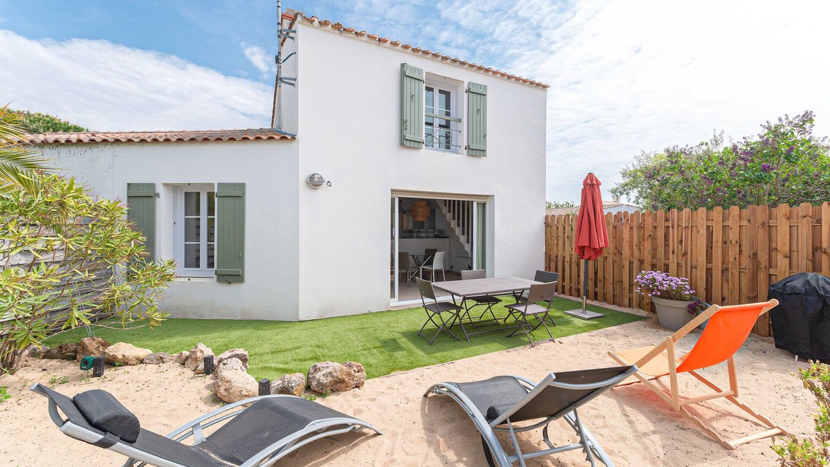 Noirmoutier-en-l'Ile House | House with garden 5 minutes from the beach