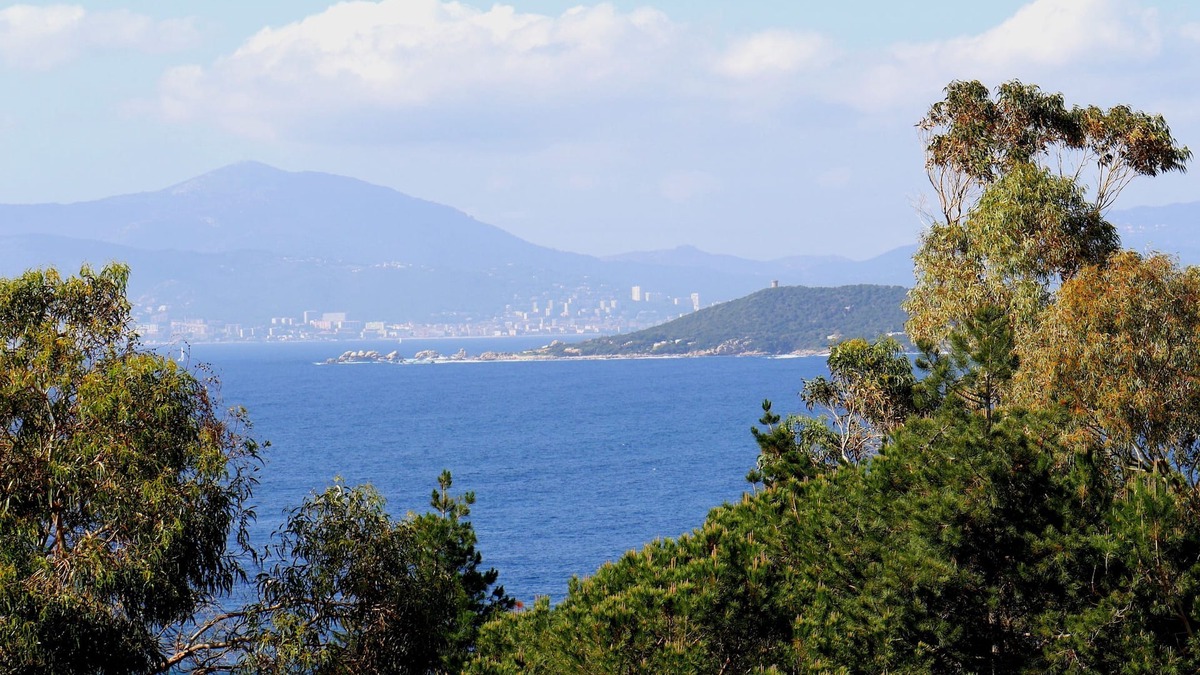 Verghia House | House with garden 1250 m2, located in Verghia, Silver Beach (Mare e Sole)