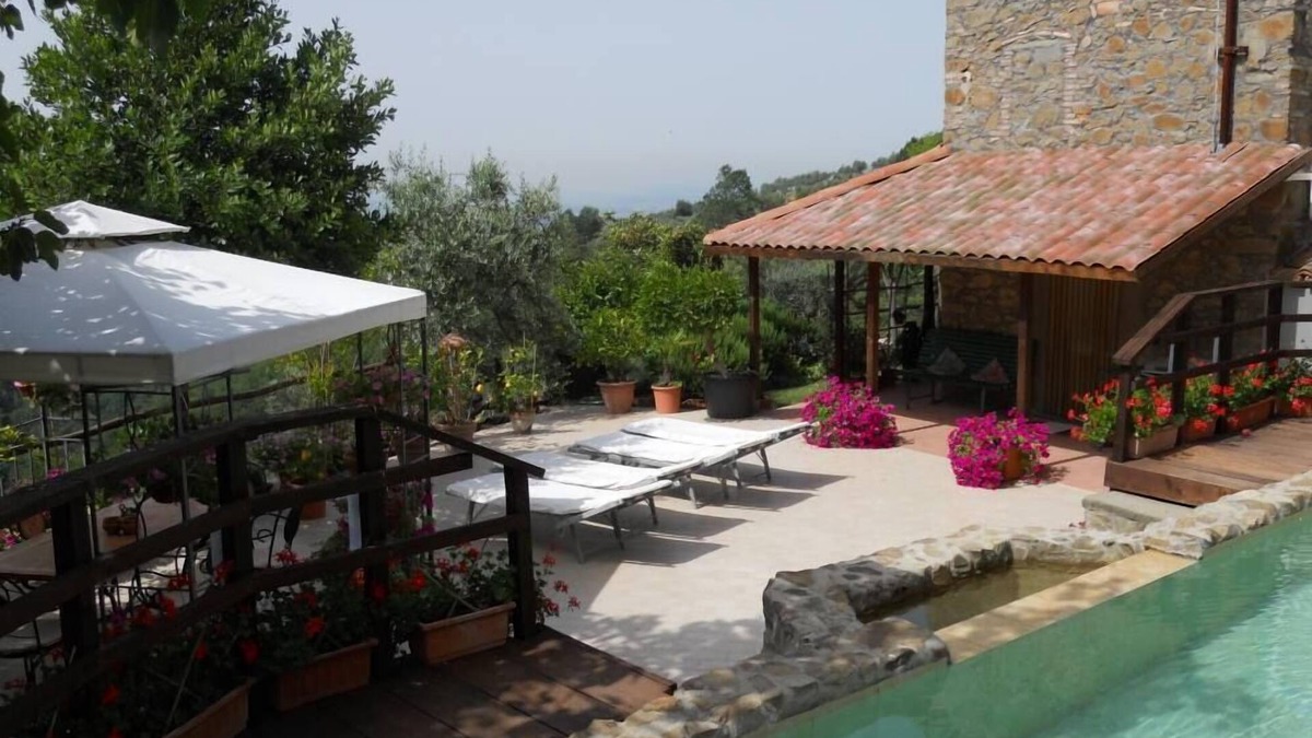 Giugnano Villa | House with garden - S. Baronto