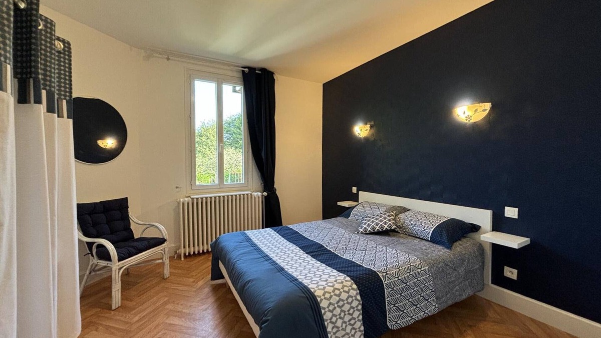 Diou Cottage | House with garden near canal and Loire, fully equipped, perfect for families