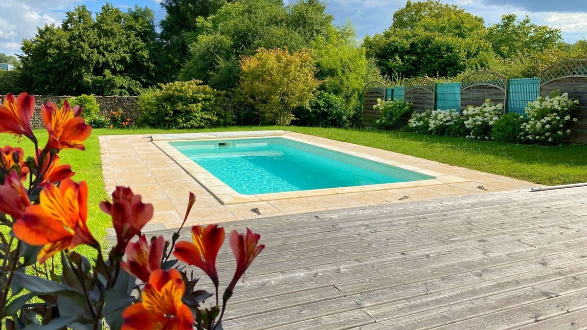 Chapelle-Guillaume House | House with heated pool 1h30 from Paris.