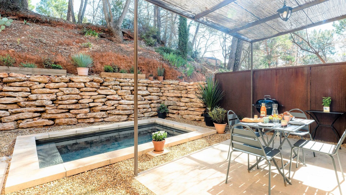 Roussillon House | House with heated pool in Roussillon