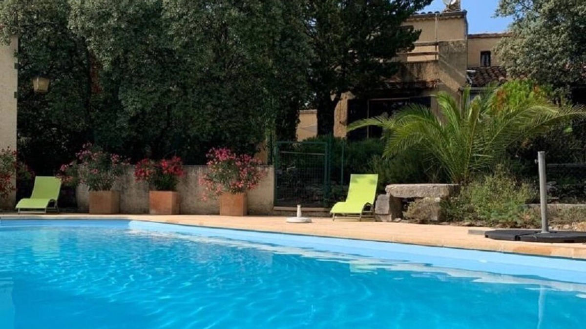 Taulignan Villa | House with heated pool and large garden