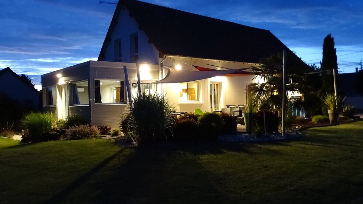 Cour-Cheverny Villa | House with jacuzzi near Chambord and Beauval zoo-Gite des Chercherelles