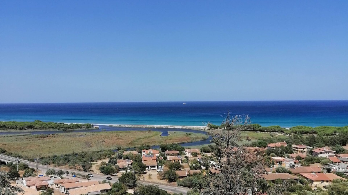 Iscra e Voes Apartment | House with large veranda, sea view, ideal for families and groups of friends