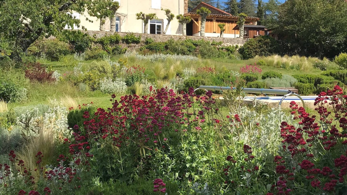 Saint-Alban-d'Ay House | House with pool in enclosed garden in the heart of a village